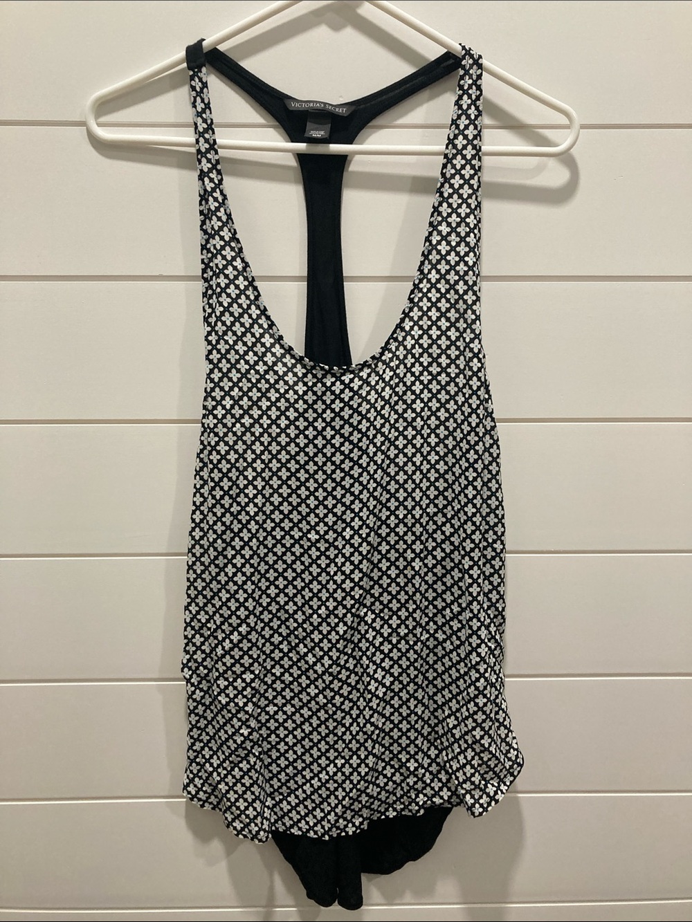 Victoria's Secret Black & White Floral Tile Print Racerback Tank Top-Size M Boho